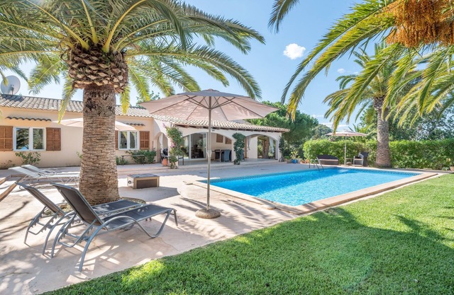Holiday Home “Polita des Carritxo” with Mountain View, Pool, Garden & Terrace