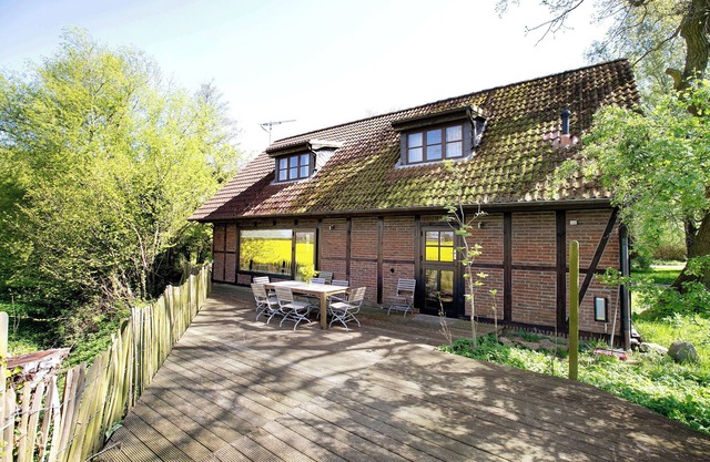 Holiday home "Rosen" with terrace and garden in an idyllic location - relax and unwind!