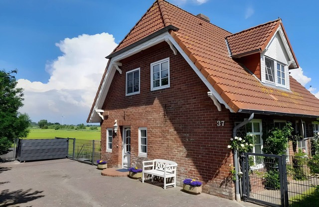 Holiday Home 'Seestern' with Private Terrace, Private Garden and Wi-Fi