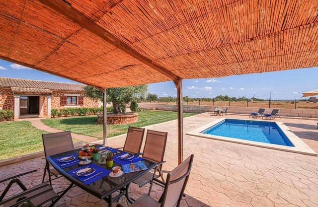 Holiday Home Son Sea with Mountain View, Pool & Wi-Fi
