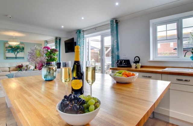 Holiday Home Tumbler Rocks Retreat by Interhome