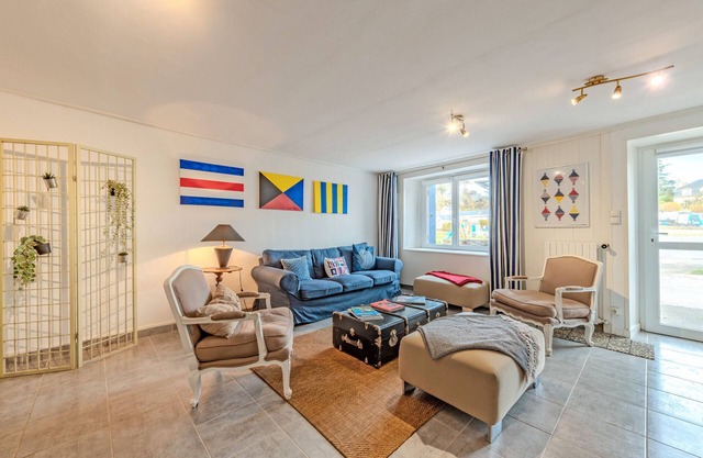 Holiday Home 'Ty Abéric' with Private Terrace and Wi-Fi