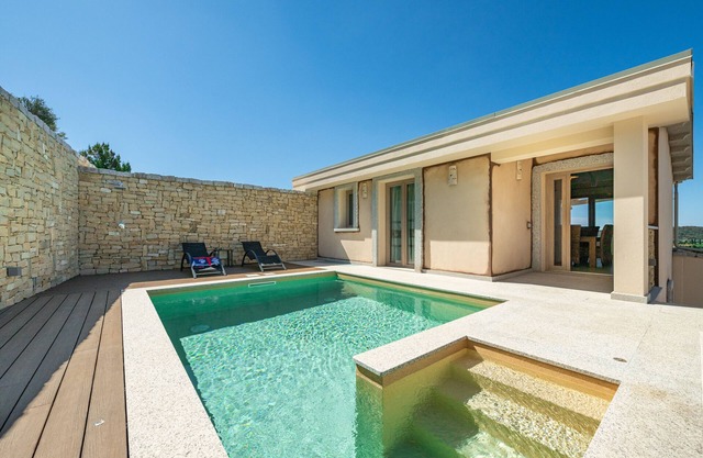 Holiday Home 'Villachiadream' with Sea View, Wi-Fi and Air Conditioning