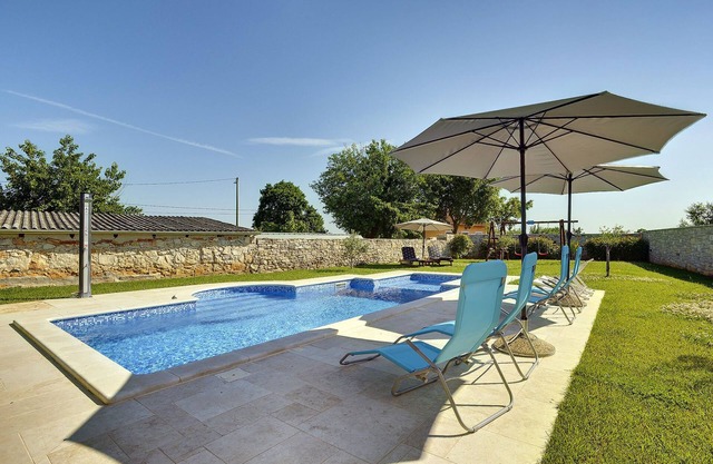 Holiday Home Vodnjan with Private Pool