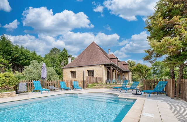 Holiday Home with Mountain View, Private Pool and Wi-Fi