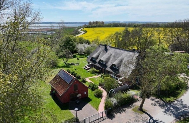 Holiday house Insel Langenwerder for 1 - 14 persons with 7 bedrooms - Twin house