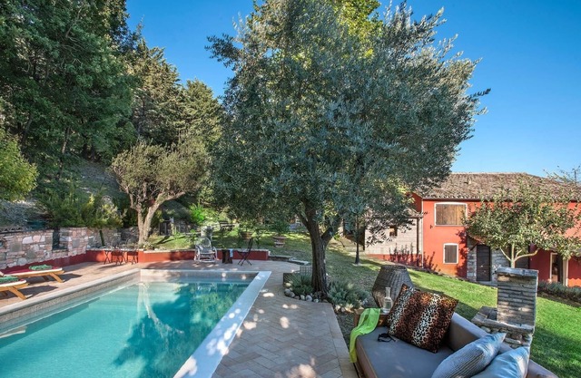 Holiday house Acqualagna for 1 - 10 persons with 5 bedrooms - Holiday home