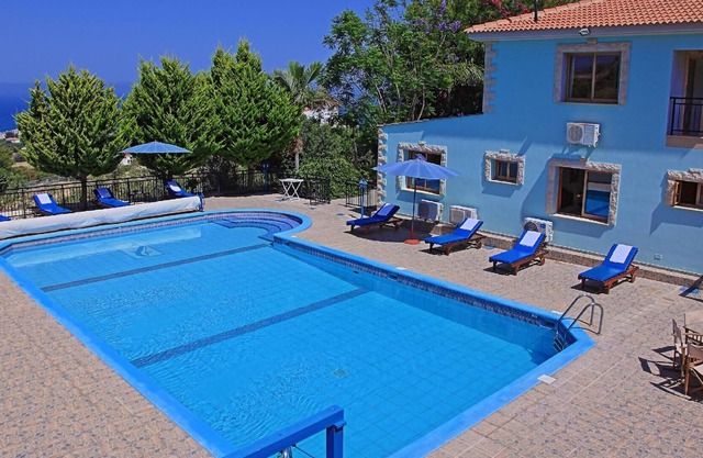 Holiday house Agia Marina for 1 - 9 persons with 3 bedrooms - Holiday home