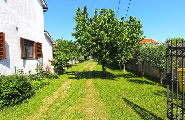 Holiday house Barban for 1 - 5 persons with 2 bedrooms - Holiday home