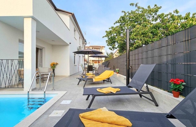 Holiday house Brtonigla for 1 - 6 persons with 3 bedrooms - Holiday home