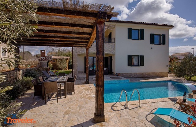 Holiday house Brzac for 1 - 8 persons with 4 bedrooms - Holiday house