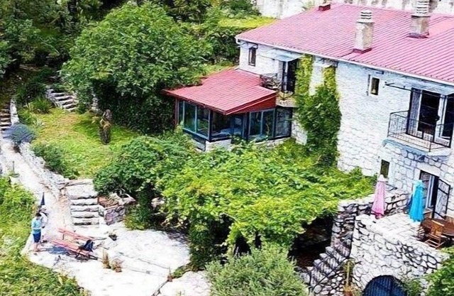Holiday house Budva for 1 - 4 persons with 2 bedrooms - Holiday home