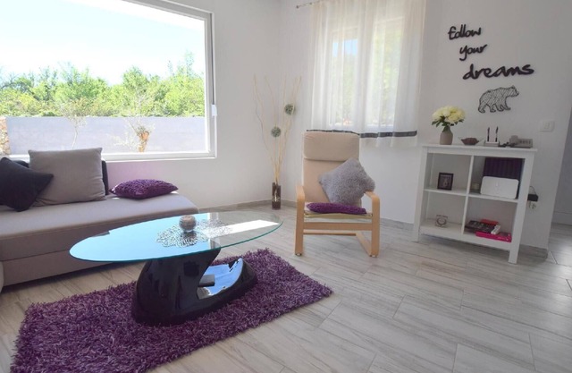 Holiday house Dobrinj for 1 - 8 persons with 3 bedrooms - Holiday home