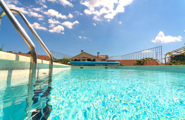 Holiday house Jurdani for 1 - 6 persons with 3 bedrooms - Holiday house
