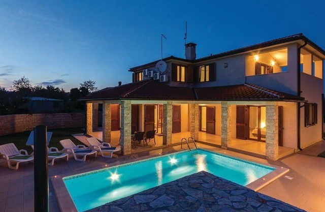 Holiday house Krnica for 1 - 6 persons with 3 bedrooms - Holiday house