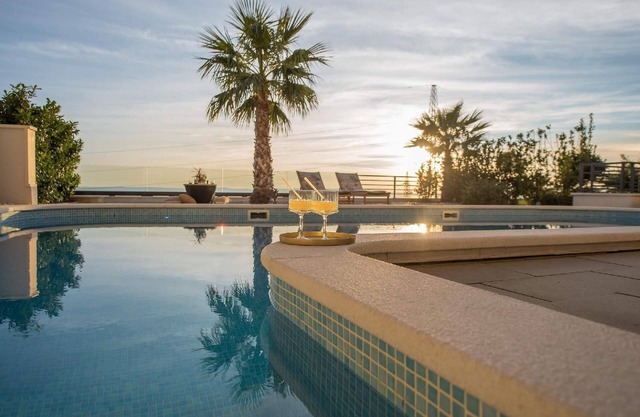 Holiday house Makarska for 1 - 10 persons with 5 bedrooms - Holiday house