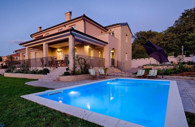 Holiday house Malinska for 1 - 9 persons with 4 bedrooms - Holiday house