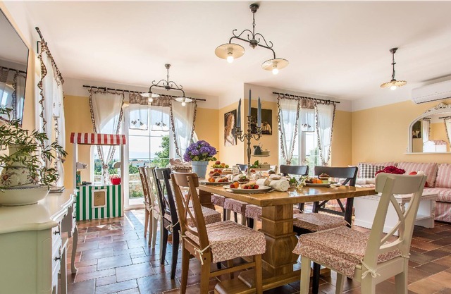 Holiday house Malinska for 1 - 12 persons with 5 bedrooms - Holiday home