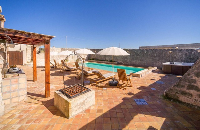 Holiday house Menfi for 1 - 8 persons with 4 bedrooms - Holiday house