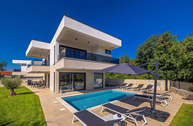 Holiday house OLIVE BLUE with private pool