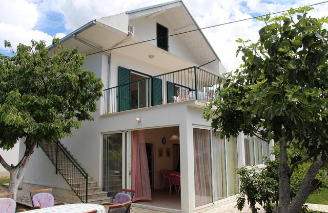 Holiday house Rogoznica for 1 - 10 persons with 4 bedrooms - Row house