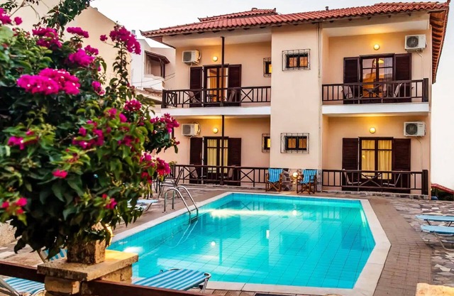 Holiday house Roussospiti for 1 - 12 persons with 3 bedrooms - Holiday apartment in one or multi-fam