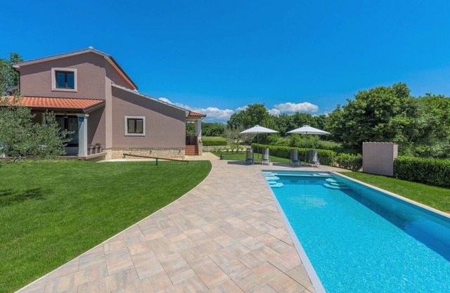 Holiday House Vita with Private Pool