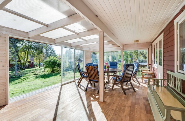 Holiday house with jacuzzi near nature | SE02021