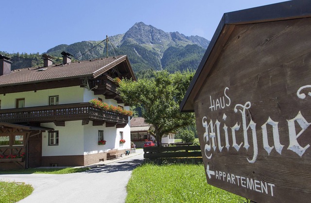 Holiday in top location - Quaint and real - Winter like summer dreamlike (near Sölden)