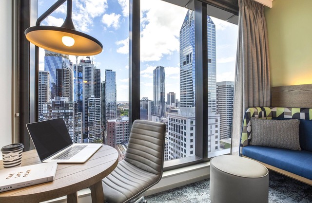 Holiday Inn Express Melbourne Little Collins by IHG
