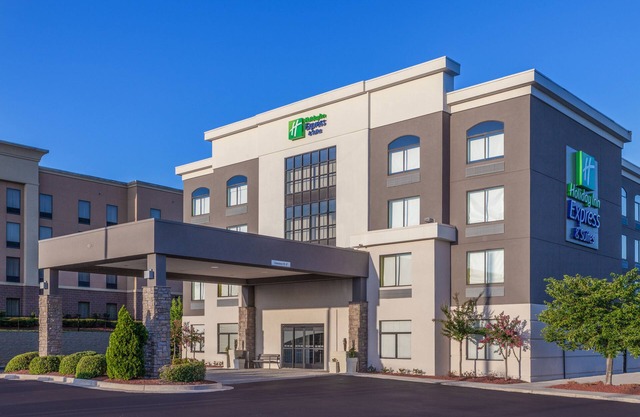 Holiday Inn Express & Suites Augusta West - Ft Gordon Area by IHG