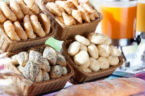Holiday Inn Express & Suites Lisbon - Príncipe Real by IHG