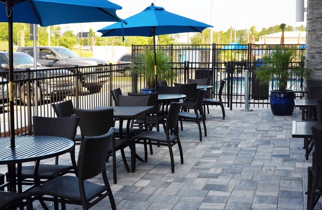 Holiday Inn Express & Suites Jacksonville W - I295 and I10 by IHG
