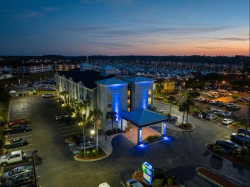 Holiday Inn Express and Suites N Myrtle Beach Little River