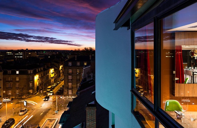 Holiday Inn Reims Centre by IHG (Chambres Rénovées)