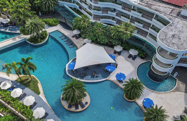 Holiday Inn Resort Phuket Karon Beach by IHG