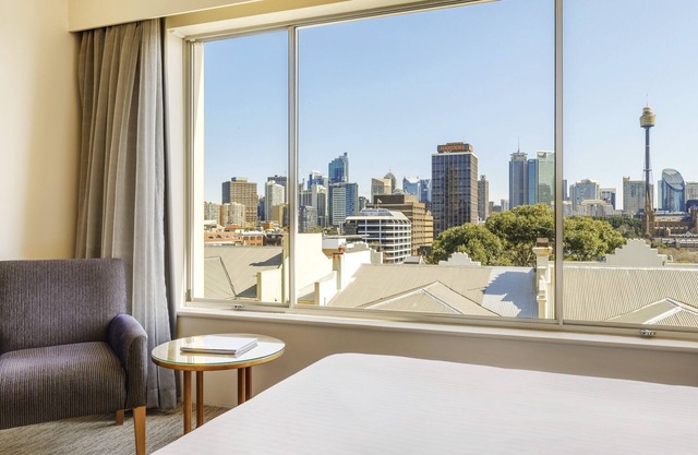 Holiday Inn Sydney Potts Point by IHG