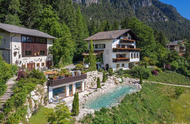 Holiday Apartment "Hasental" at Baumannhof with Wi-Fi & Balcony