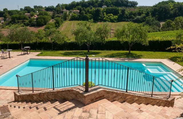 Holiday house Sant'Angelo in Pontano for 1 - 18 persons with 8 bedrooms - Holiday home