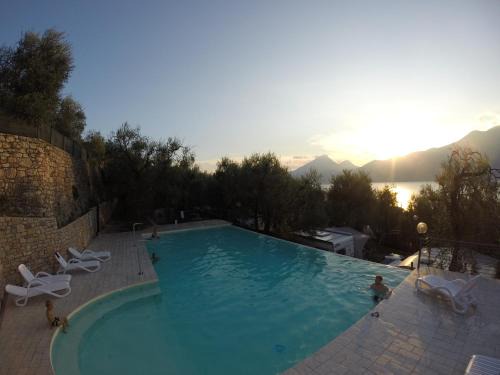Holiday Mantovani
