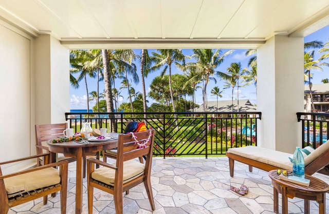 Holiday Sale! Turtle Bay Villas 205/206 by Gather w/Shared Pool, Spa, AC