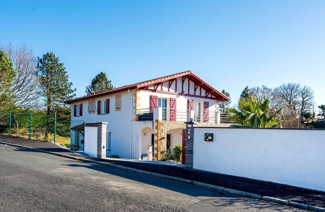 Holidays at the Lake in a Duplex 3 with Mountain View, Private Garden and Balcony