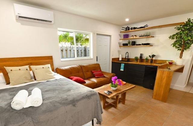 Holidays Sale | 20-40% discounts | Pool available | Beach 4min