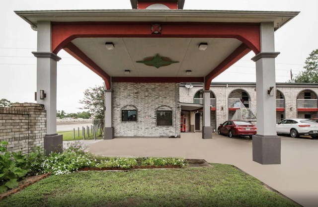 Hollywood Inn