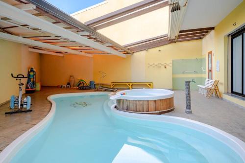 Holos Apartment
