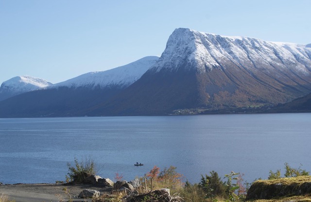 Holyday home (2016-built) with view plot beyond Fjord and Mountains.