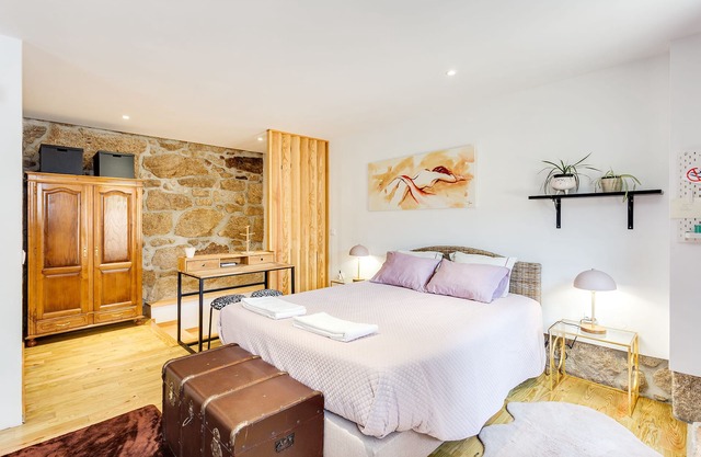 Home, by Julieta, suite, in the City Park of Penafiel - Porto
