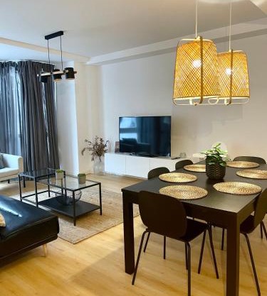 Home Las Burgas D&C