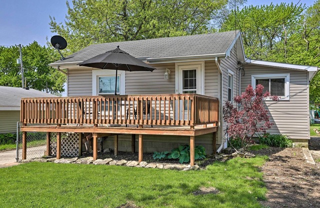 Home w/Lake-View Deck by Camp Perry & Magee Marsh