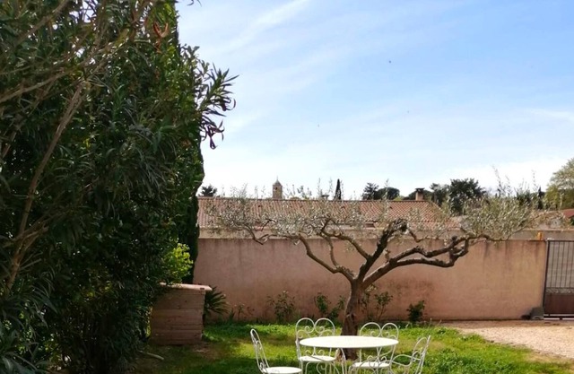 Homerez - Amazing house for 7 ppl. with garden and terrace at Sernhac